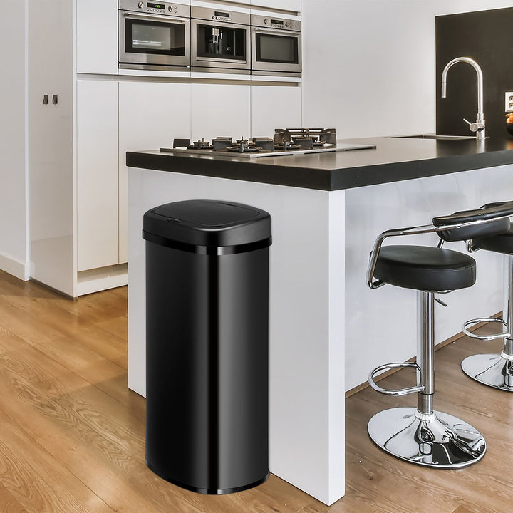 Rechteckiger Mülleimer mit Sensor