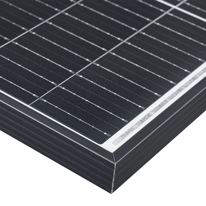 Ensemble de système solaire avec 8 panneaux solaires Risen 400 W et onduleur