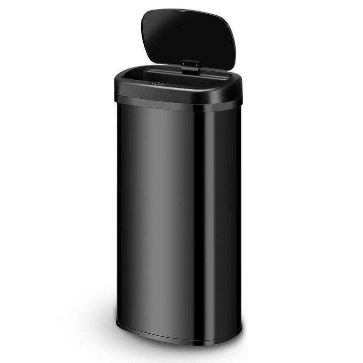 Rechteckiger Mülleimer mit Sensor