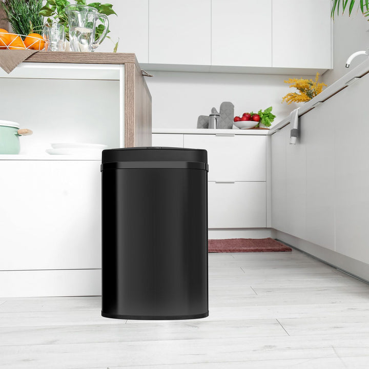 Rechteckiger Mülleimer mit Sensor